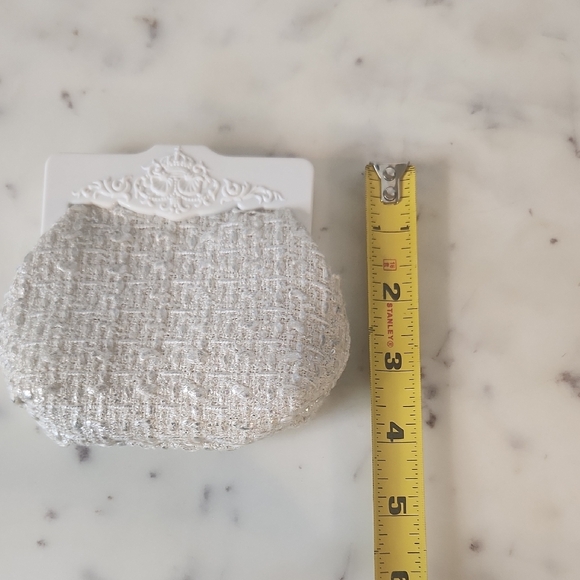 Vintage | MAC Cosmetics Mini Bag in White Metallic Tweed - Picture 6 of 7